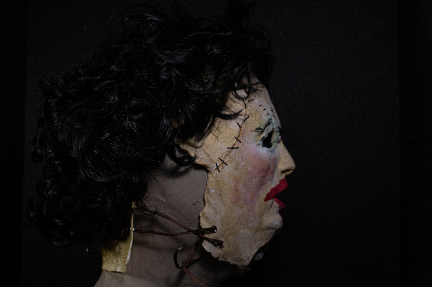 Pretty woman mask replica